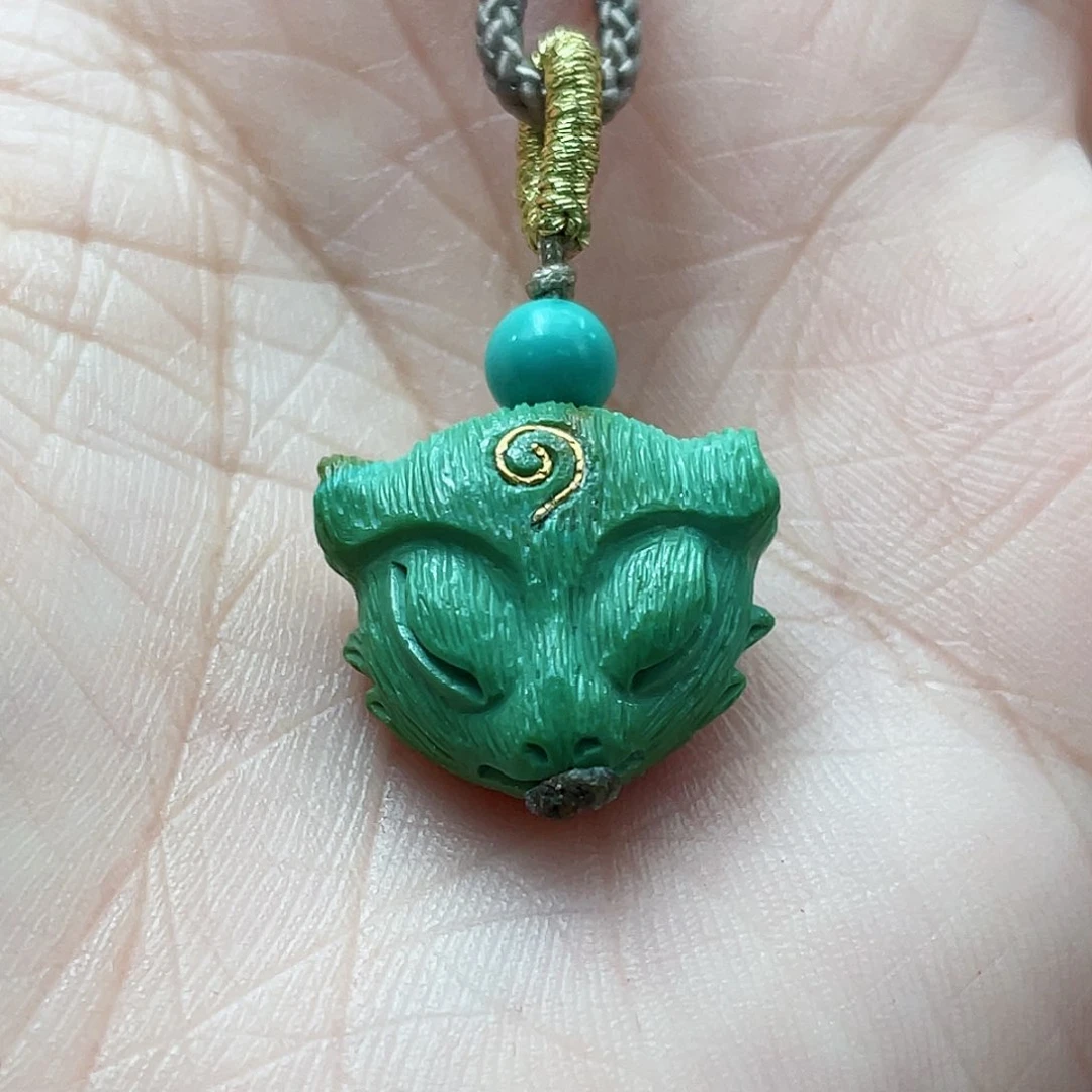绿松石颈饰未镶嵌