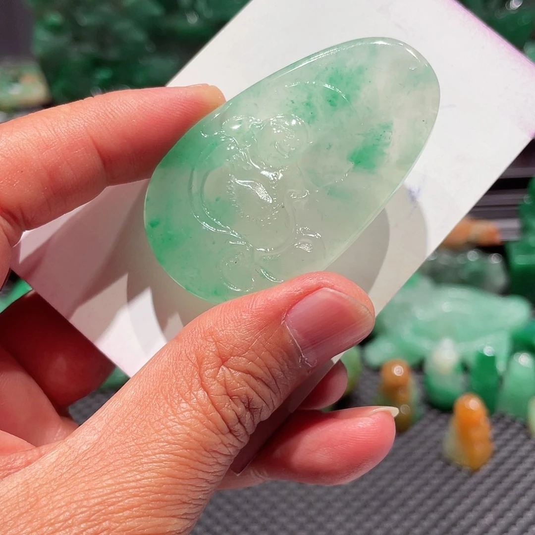 石英质玉颈饰未镶嵌