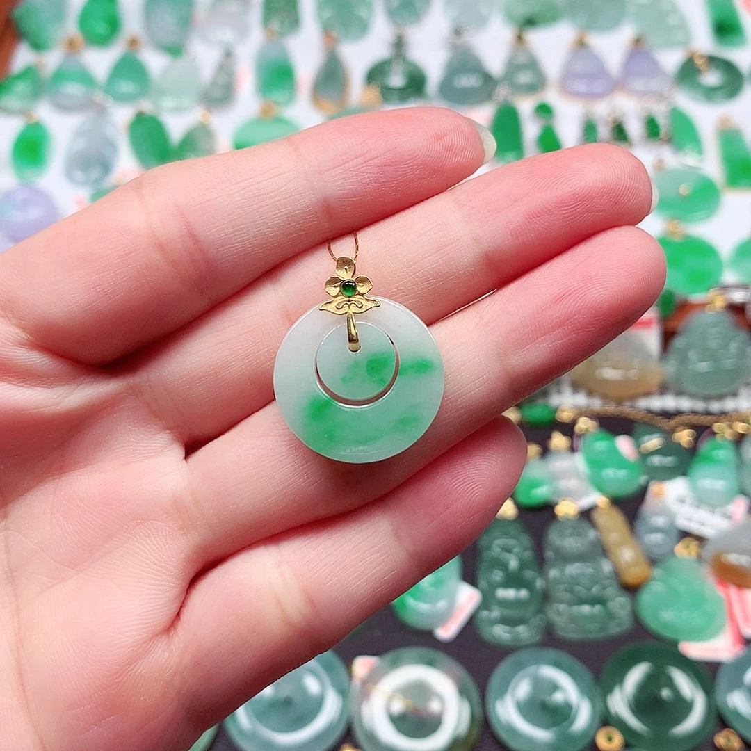 翡翠18K金镶嵌颈饰天然翡翠A货