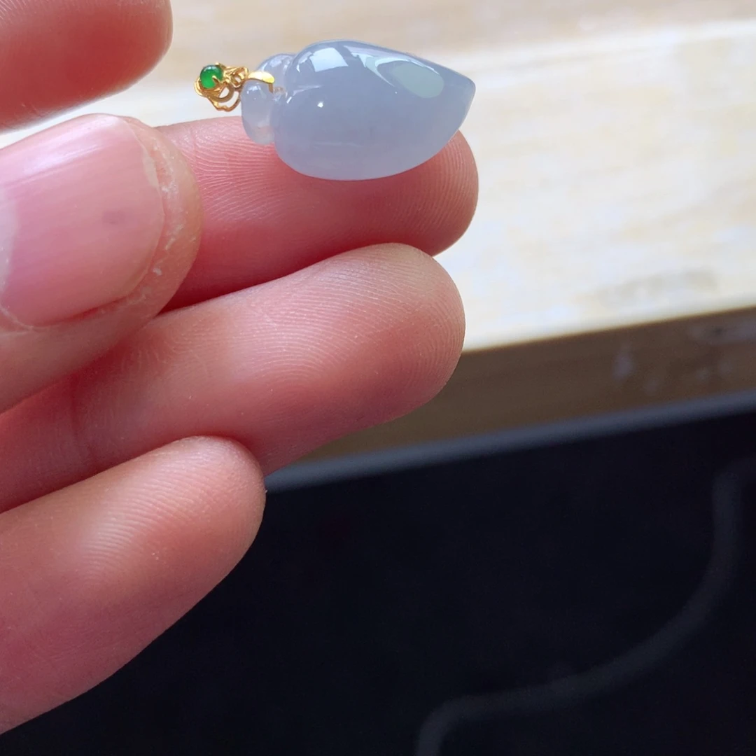 翡翠颈饰18K金镶嵌吊坠