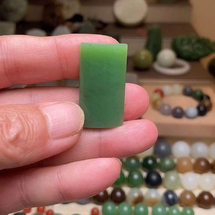 和田玉未镶嵌吊坠(不含链)