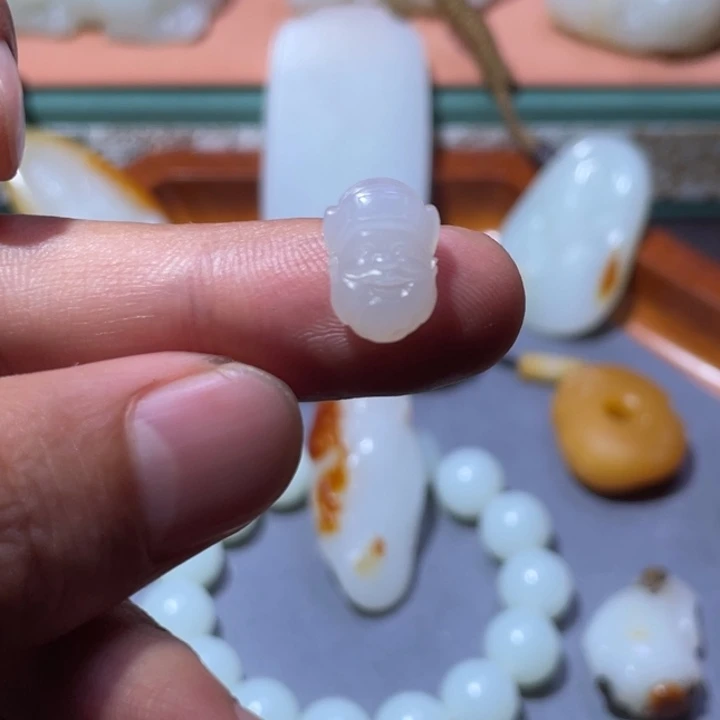 风***行和田玉未镶嵌挂件