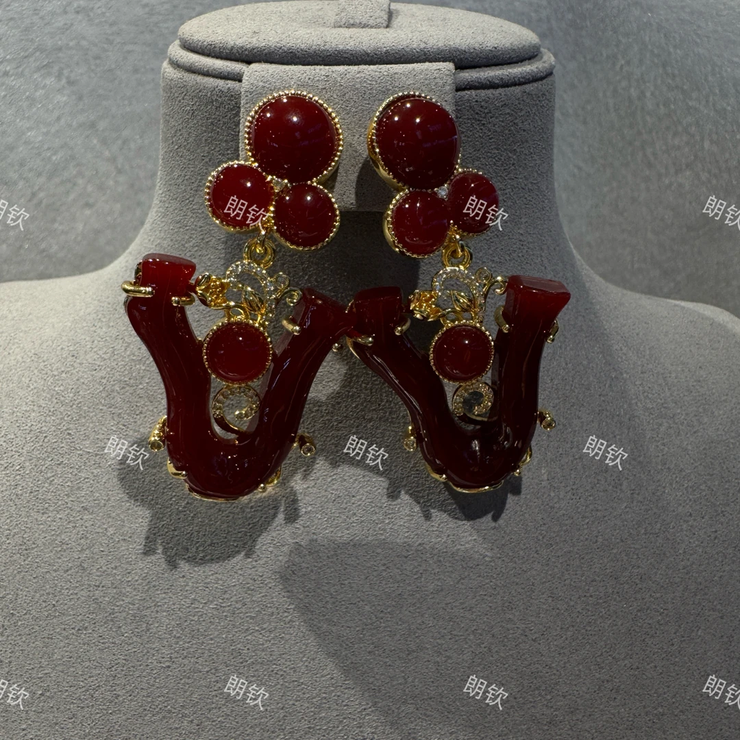 朗钦/宝蓝色上衣