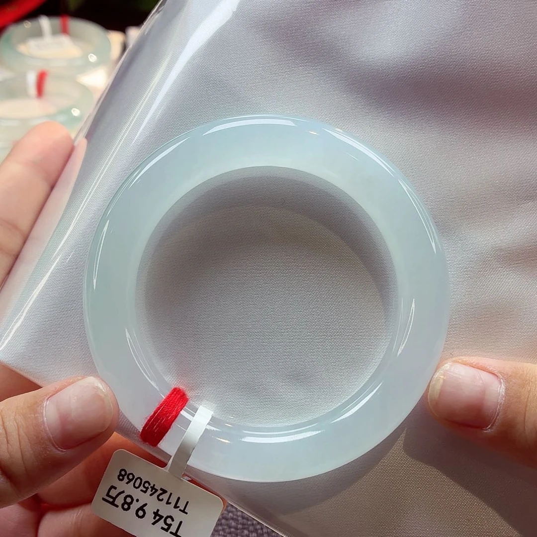 翡翠未镶嵌手镯（圆镯）荔枝白上新68-37