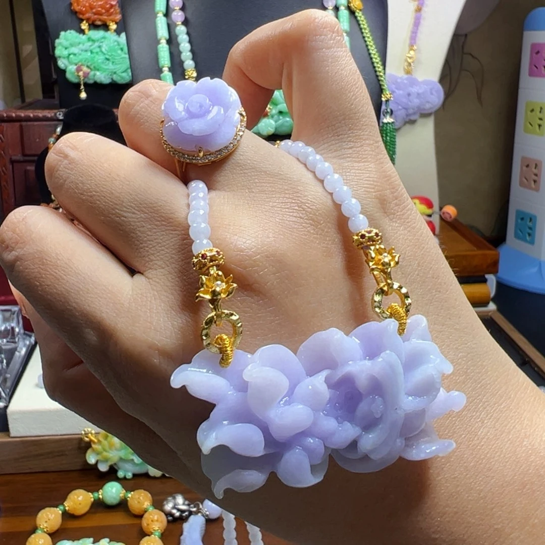 紫***藤翡翠未镶嵌毛衣链一套