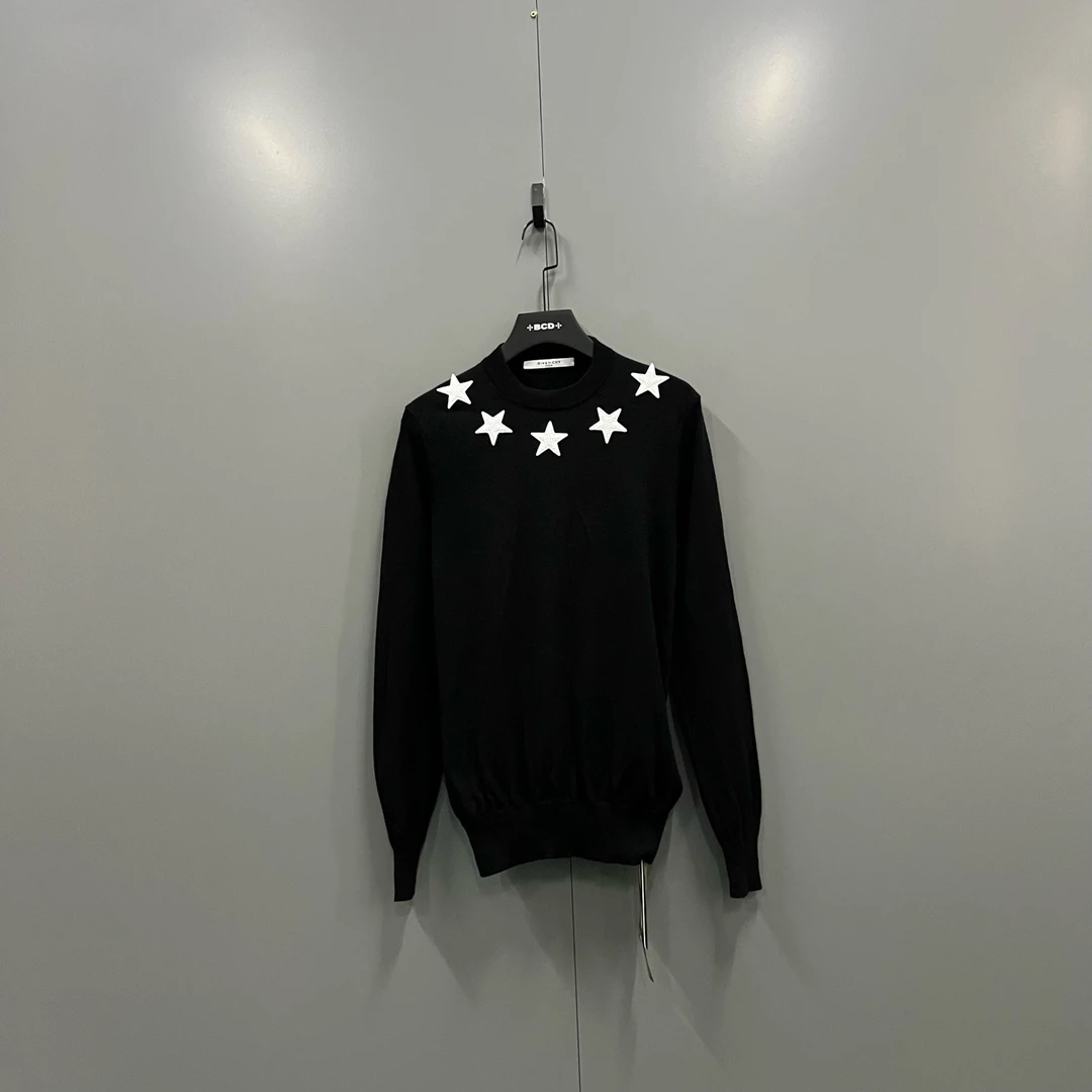99新 Givenchy/纪梵希 h94 领口刺绣星星针织衫 S码 609246