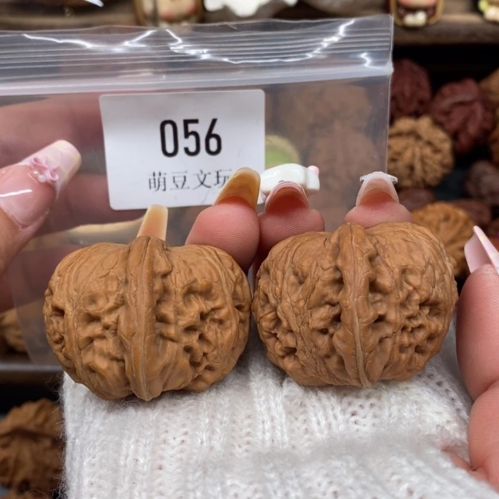 把件文玩核桃默认微瑕尖黄056元宝40全品