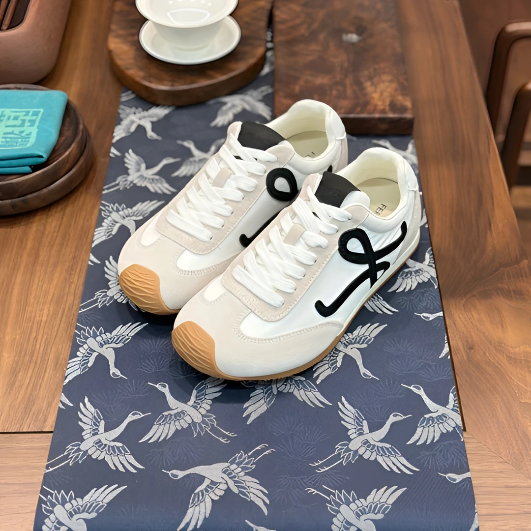 2025春新款高品质广州鞋，复古港风小白鞋巨巨巨舒服百搭显脚小。