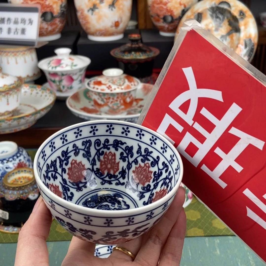 陶瓷的设计师是一个人的