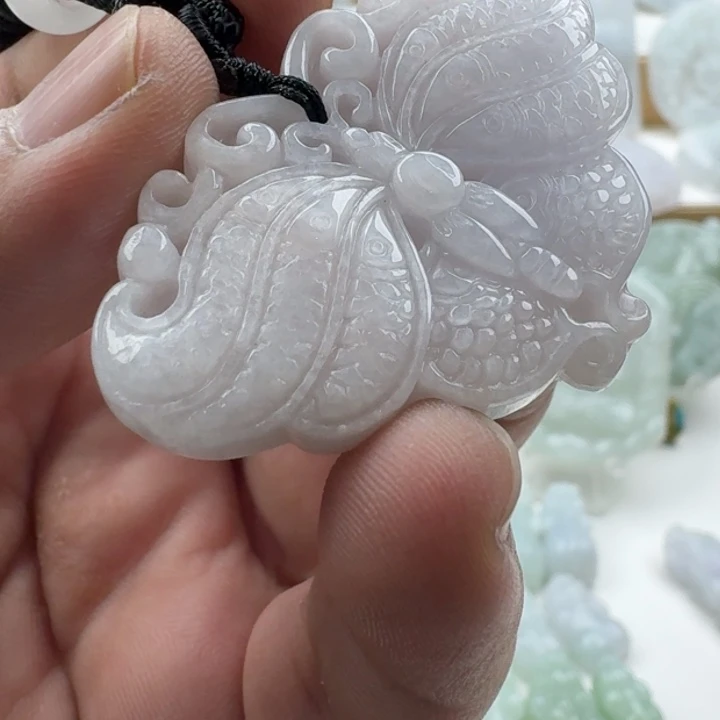 翡翠未镶嵌颈饰天然缅甸A货翡翠