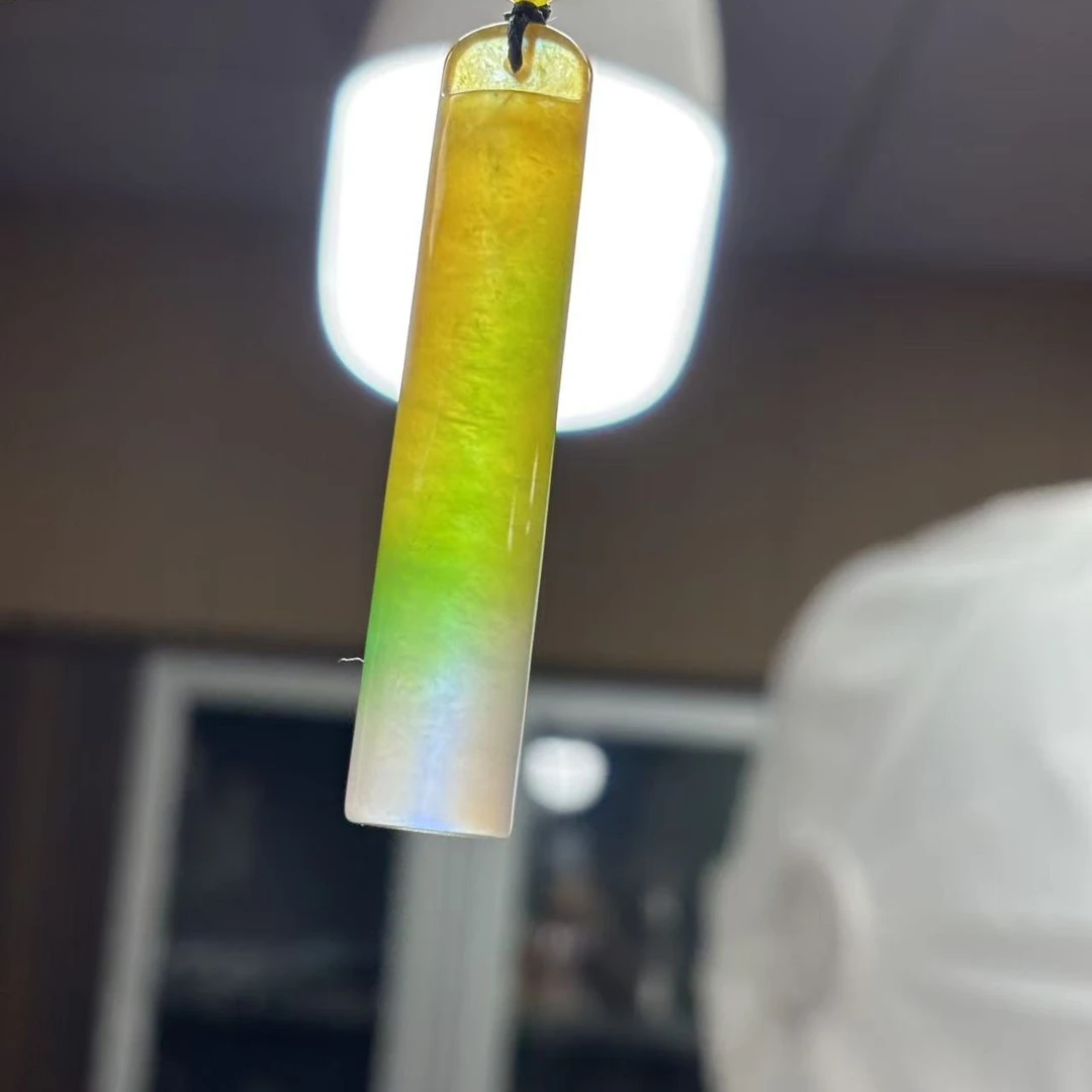 【珍藏款】 黄绿色平安柱吊坠