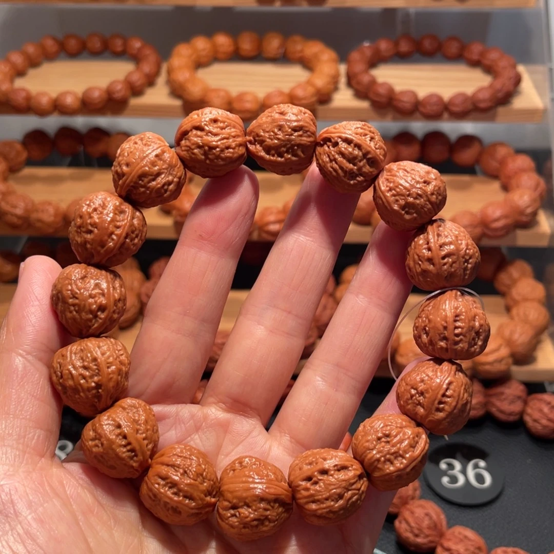 桃核吊坠小官印手串1.7