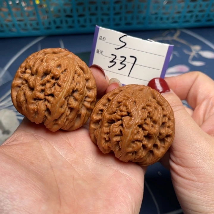 文玩核桃把件粗筋48