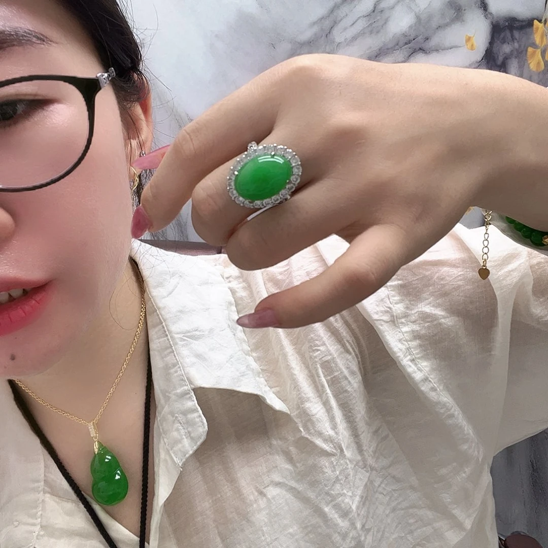 翡翠未镶嵌戒指翡翠