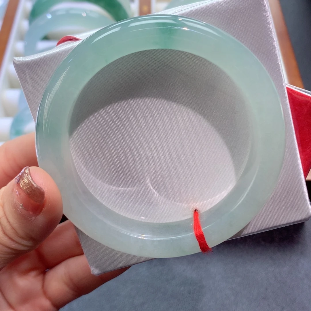 翡翠未镶嵌手镯29号