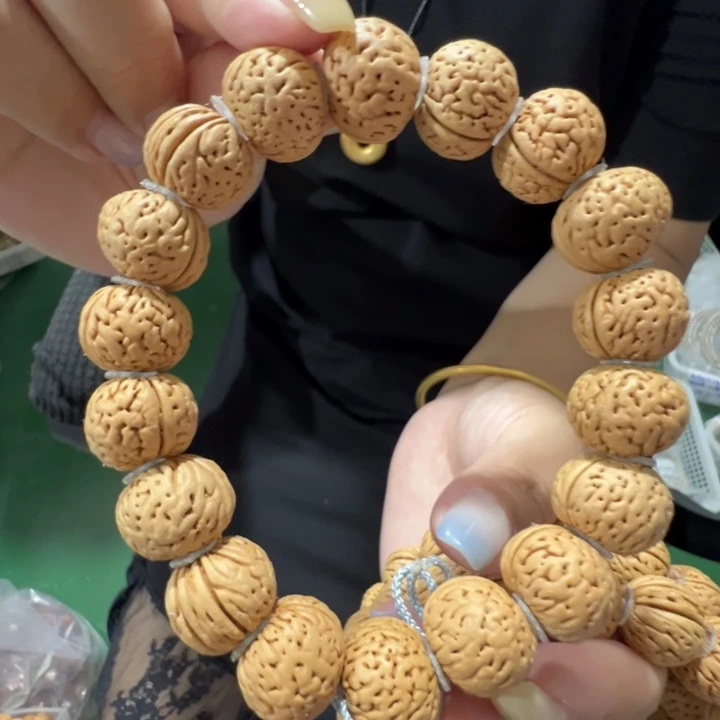 星月菩提把件桃核一条
