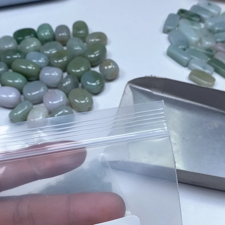 翡翠未镶嵌颈饰用****2