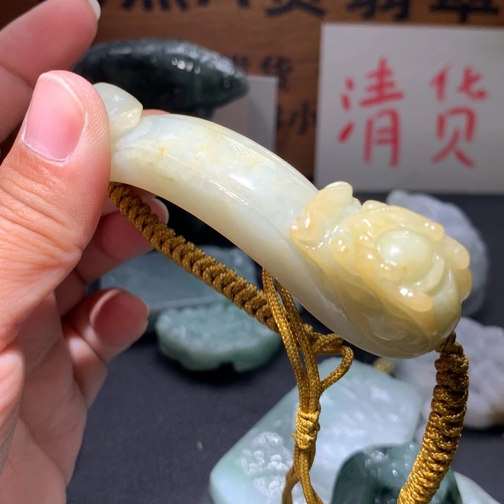 翡翠未镶嵌颈饰保真天然A货翡翠