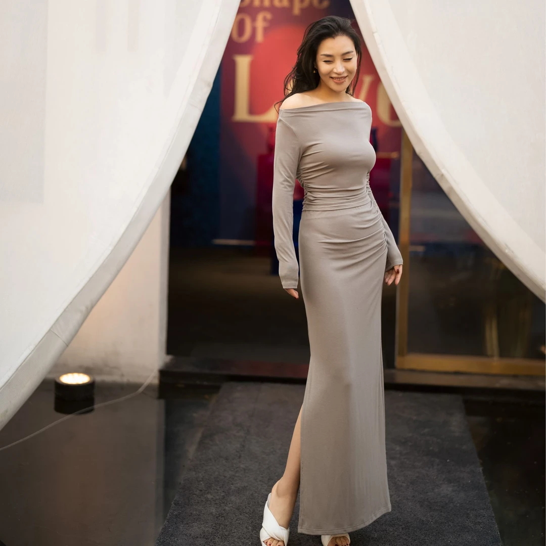 【余书】法式时尚气质显开叉瘦收腰针织修身包臀套装裙Y340304