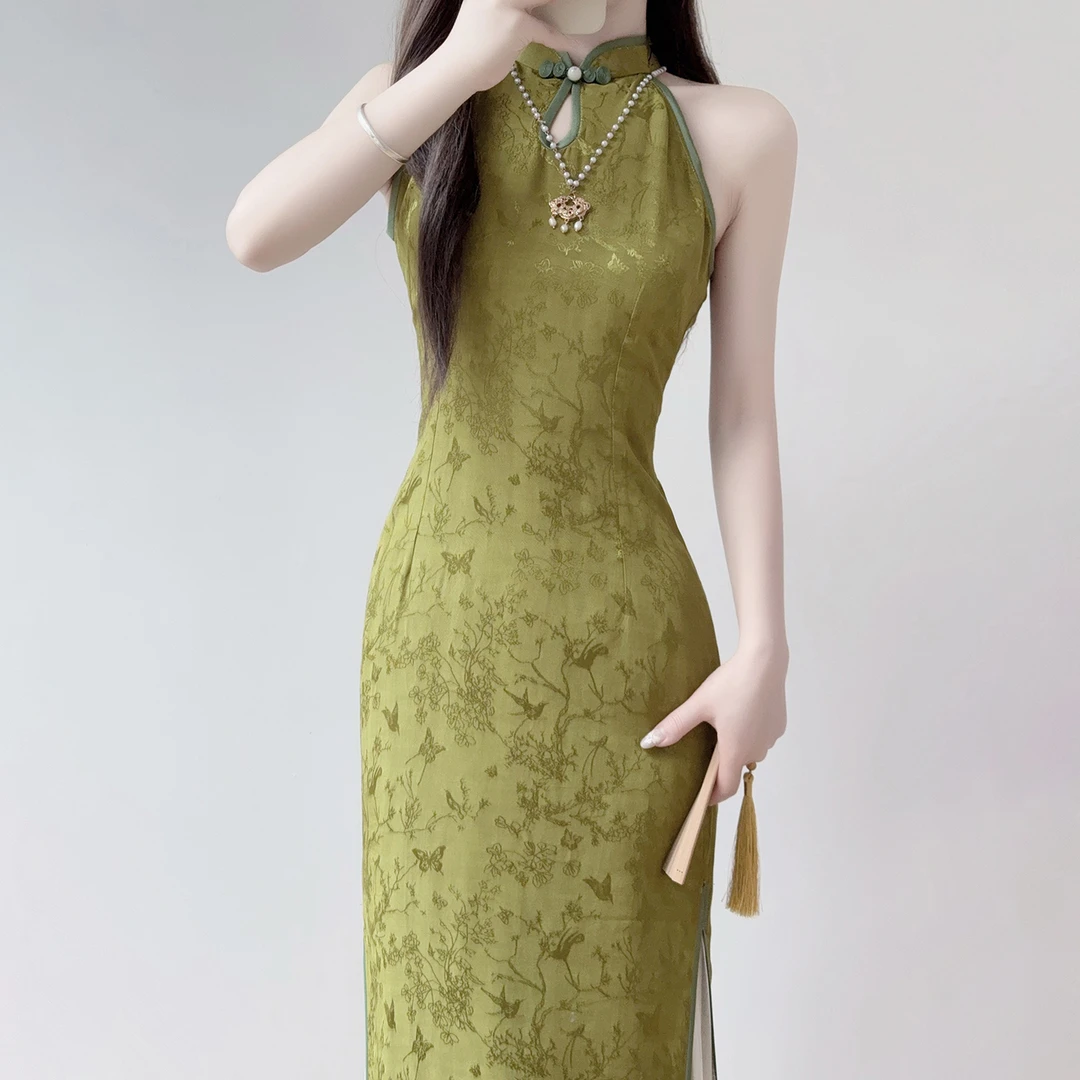 汀玥苓旗袍2025新款女夏季改良年轻款少女连衣裙性感无袖绿色挂脖