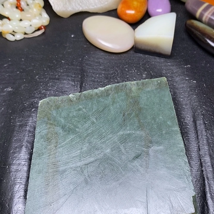 未镶嵌和田玉摆件