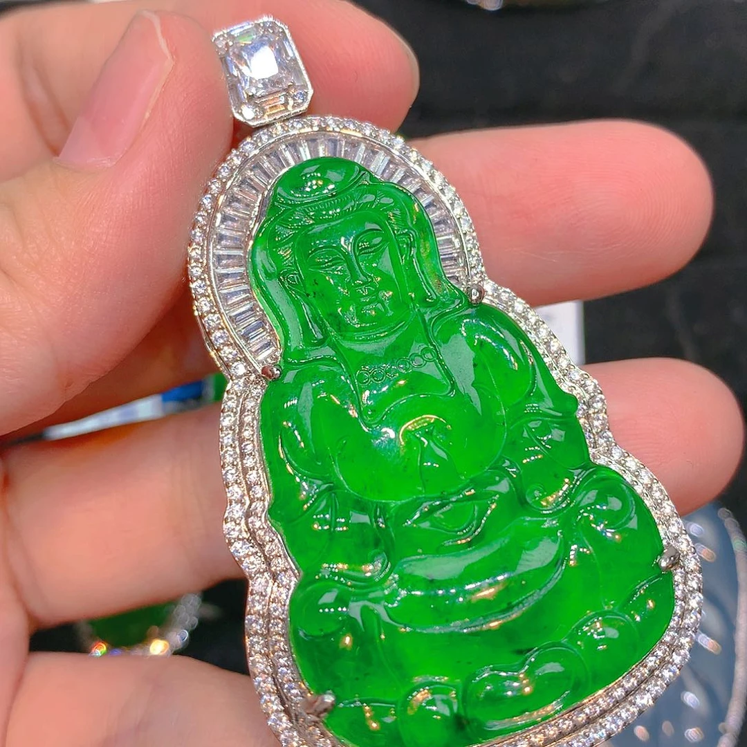 翡翠未镶嵌颈饰老*翡翠