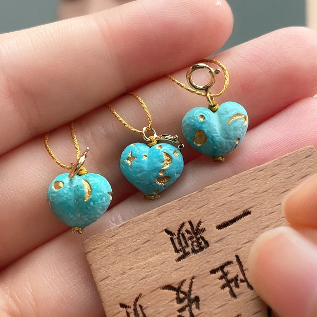 未镶嵌绿松石颈饰