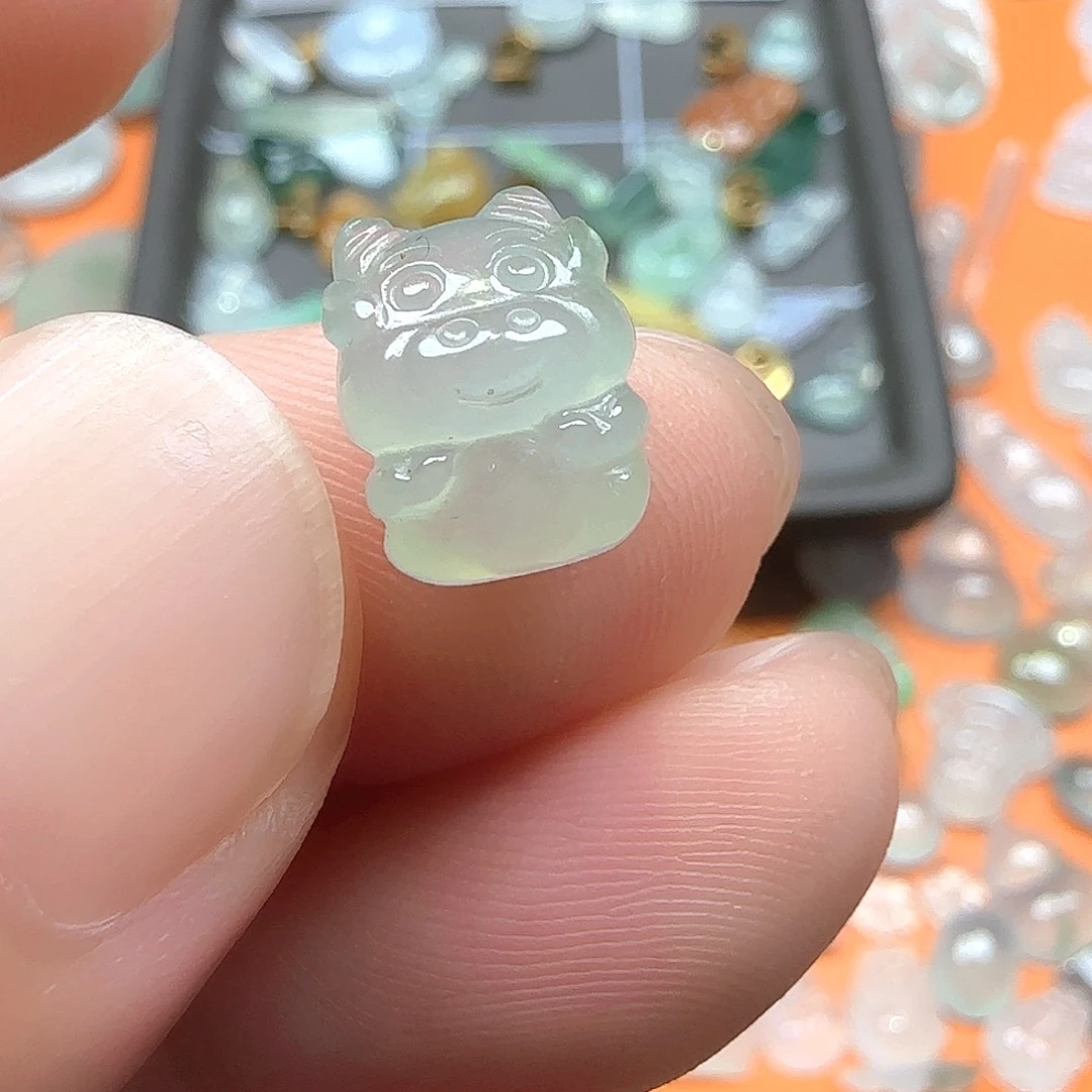 定制翡翠未镶嵌泡**耶翡翠