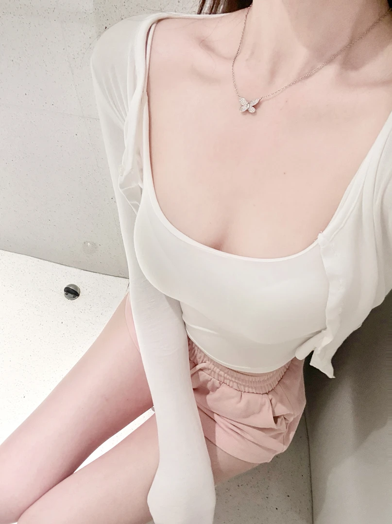 甜芯Sweet百搭基础款小心机女人味微透开衫夏