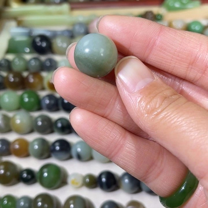 和田玉（糖玉）未镶嵌珠宝半成品16.6