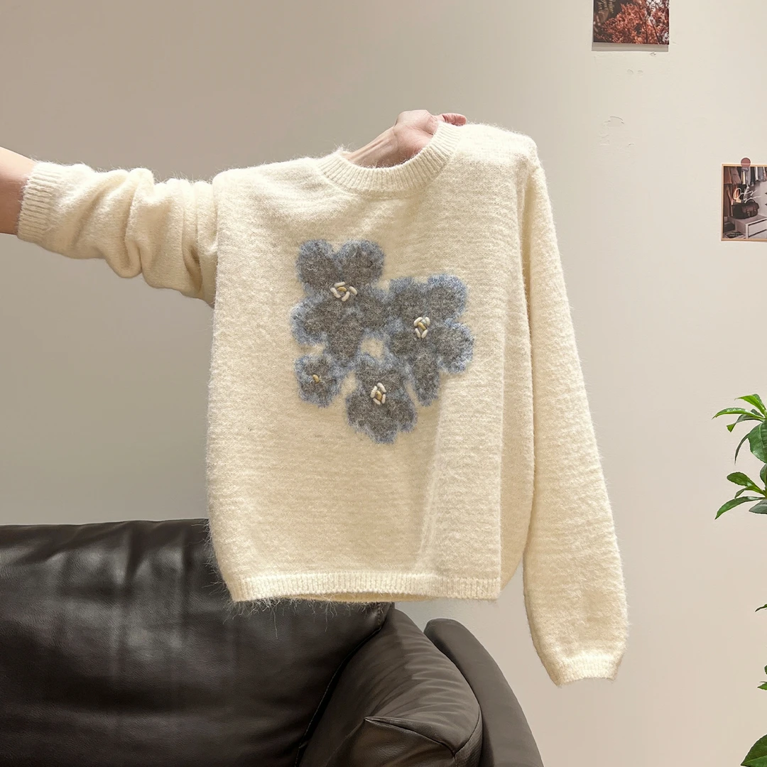 韩系学院风绣花长袖加厚毛衣女2025秋冬季百搭减龄套头内搭针织衫