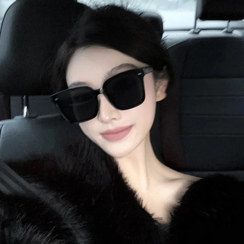 卡里思太阳镜女2025新款显脸小时尚防晒驾驶开车眼镜防紫外线墨镜