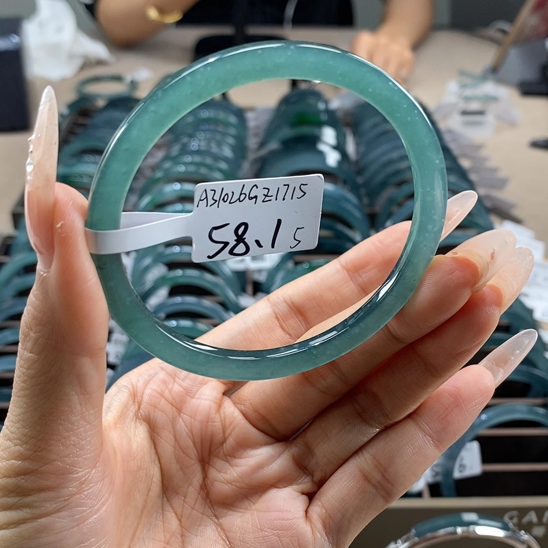 翡翠未镶嵌手镯58.15