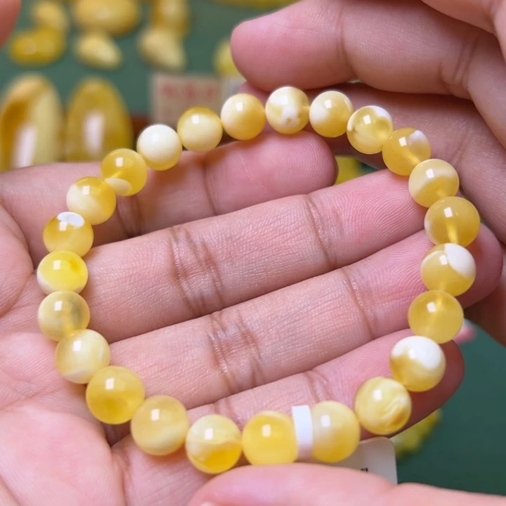 蜜蜡未镶嵌珠宝奇石