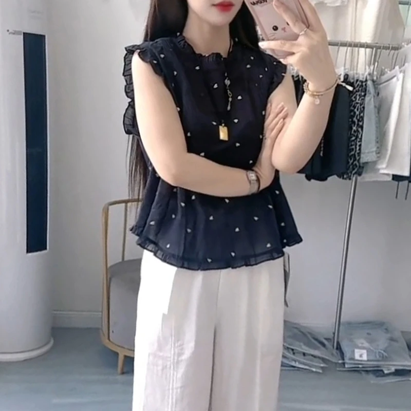 设计感爱心印花木耳边飞飞袖衬衫女夏季洋气减龄时尚压褶背心上衣