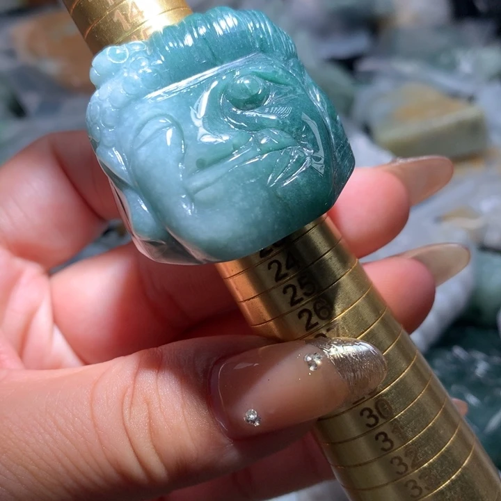 翡翠未镶嵌颈饰保真天然A货翡翠