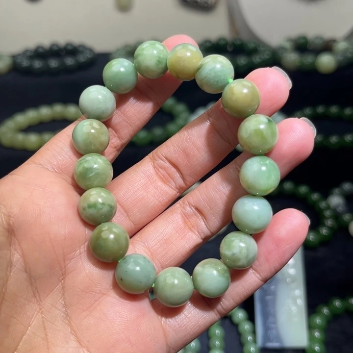 和田玉未镶嵌手链卡12