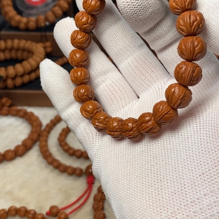 桃核吊坠秦岭龙纹桃核