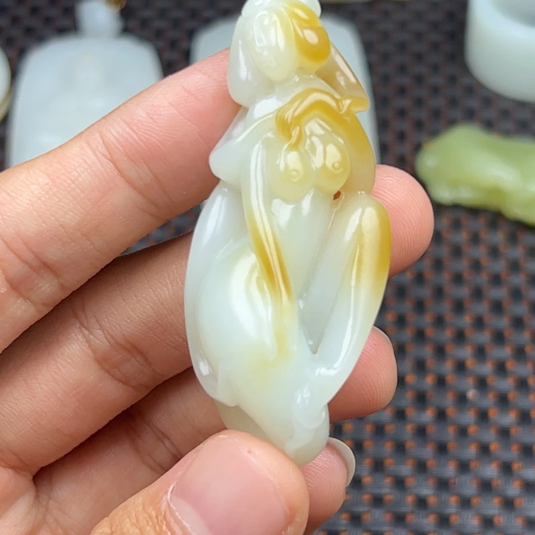 未镶嵌和田玉挂件