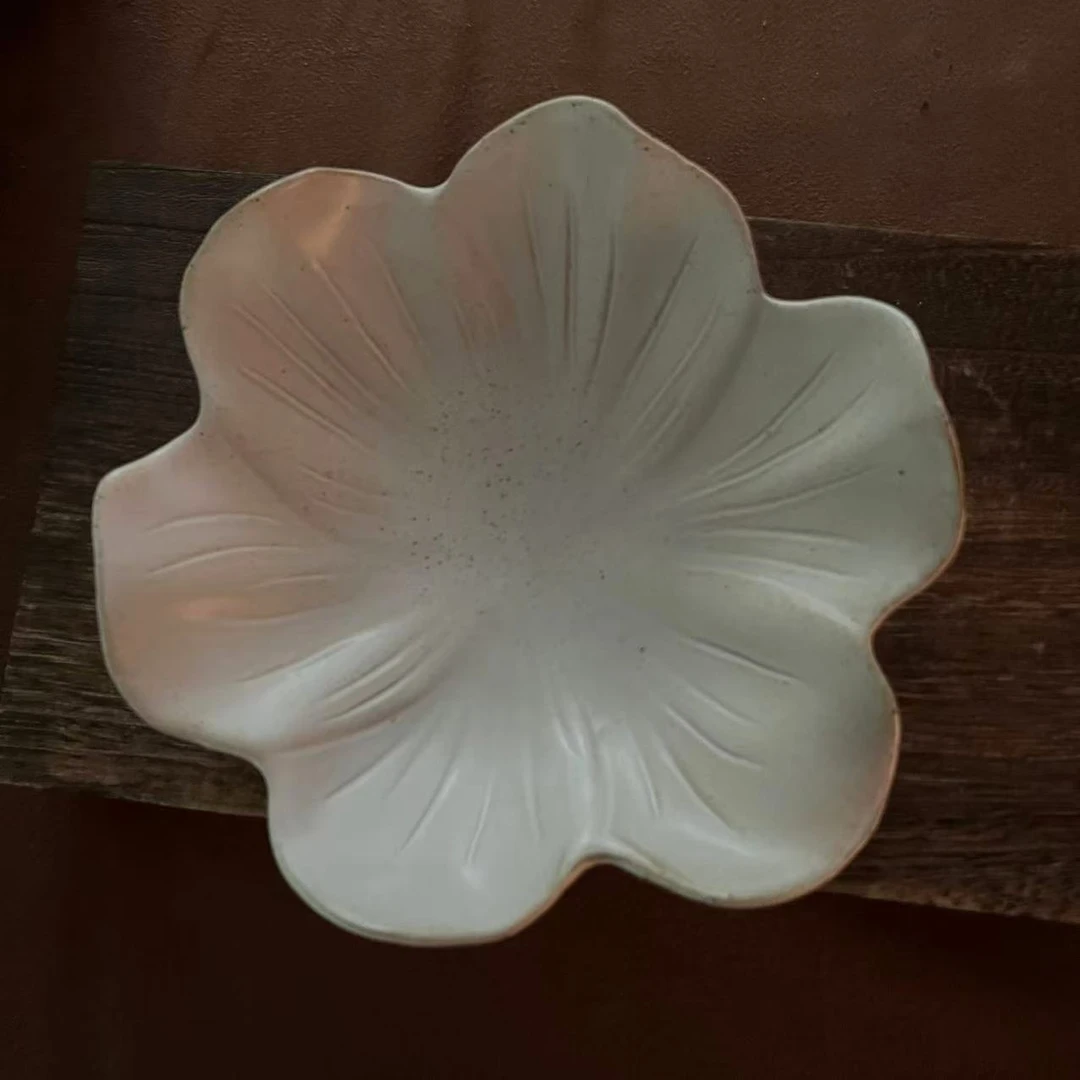 375粗陶系列花瓣陶瓷盘不规则盘子餐具 手工拉胚