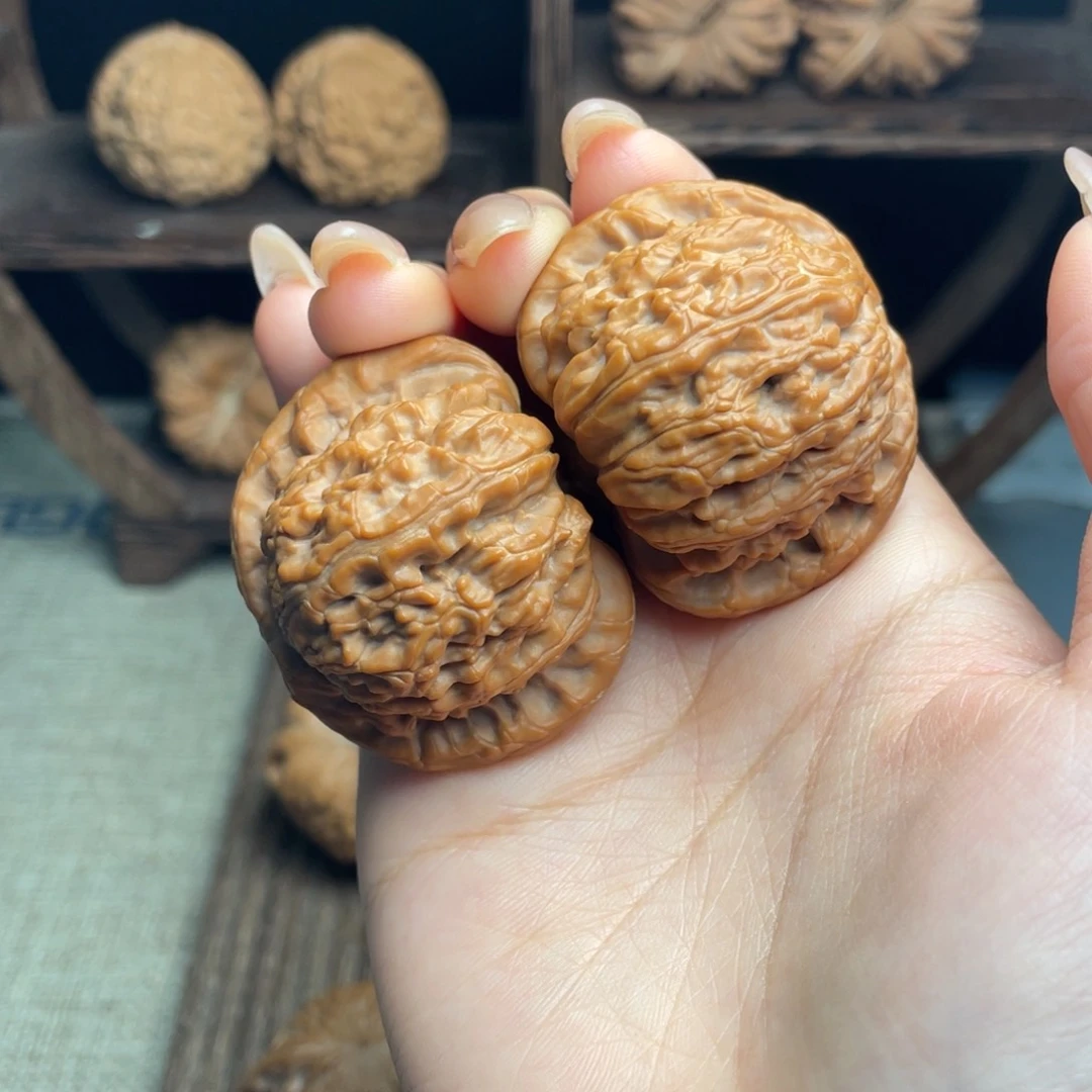 文玩核桃吊坠和****医白狮子43