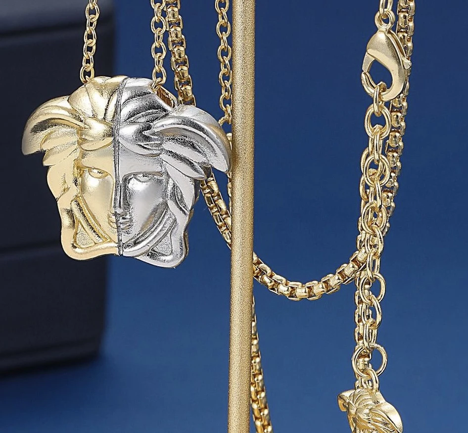 铜合金项链 F家美杜莎人头金属立体金银拼色走秀款人像吊坠项链