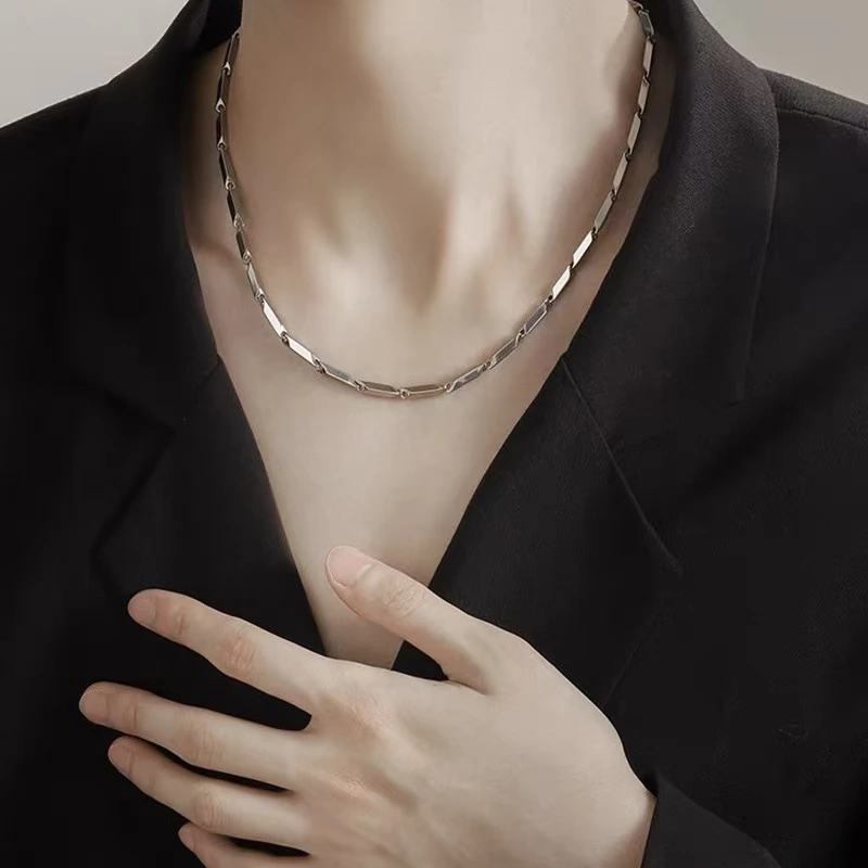 钛钢项链 洗澡可戴莫比乌斯环钛钢男项链女小众嘻哈情侣锁骨链