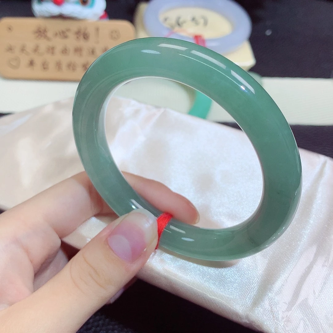 翡翠未镶嵌手镯1270