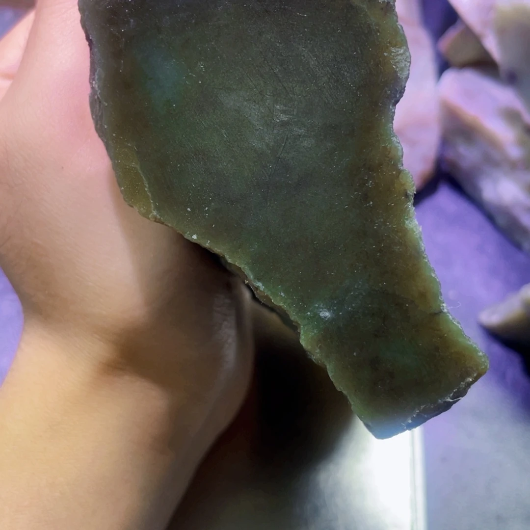 和田玉未镶嵌珠宝半成品