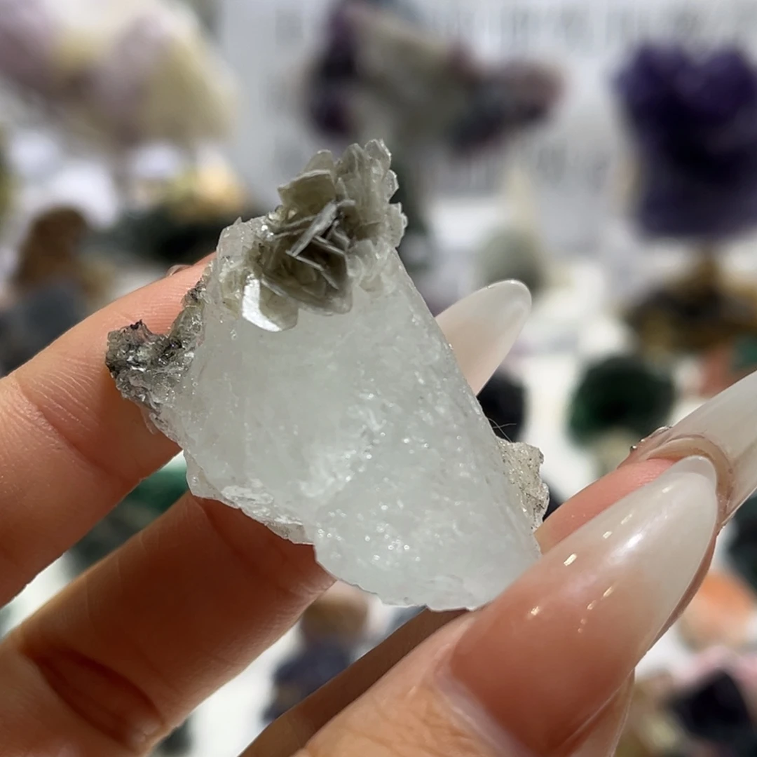 石材四川雪宝顶海蓝宝