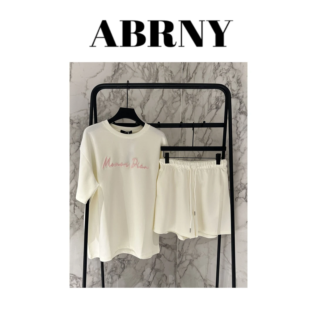 许小黑【云感套装】夏季云感空气层面料简约轻薄透气套装1068