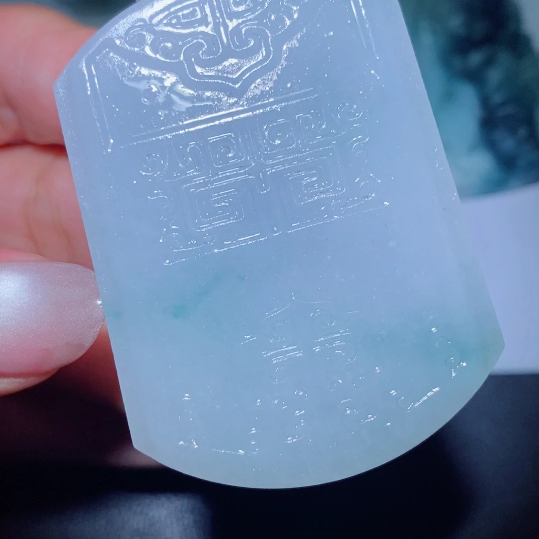 定制翡翠未镶嵌吊坠