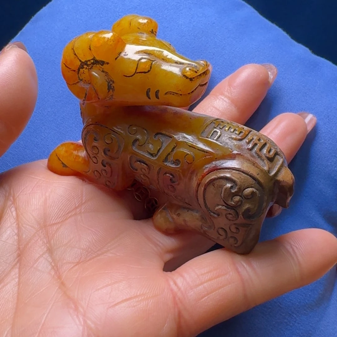 和田玉（糖玉）颈饰未镶嵌