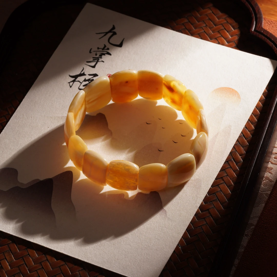 天然蜜蜡手牌—多样性发其一